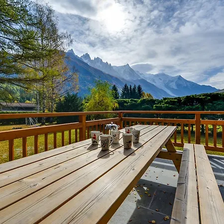 Domek alpejski Vaste Et Chaleureux Chalet Vue Mont-blanc *